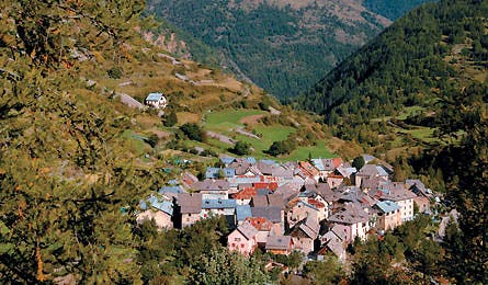 Magnifique2 0208 445x260.jpg 9614 Backpacker_Magazine_Saint_Dalmas_Le_Selvage