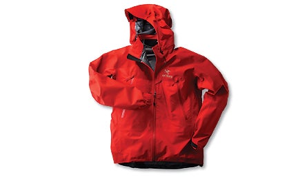 BP0308CLTH ArctrxThetaAR Bjk Bysethh.jpg 10513 Backpacker_Magazine_ARC'TERYX_Theta_AR