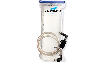 BP0308HYD HydrpkRevRes Bjk Bysethh.jpg 10503 Backpacker_Magazine_Hydrapak_Reversible_Reservoir_II