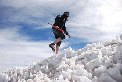 20012-barefootcrampon None