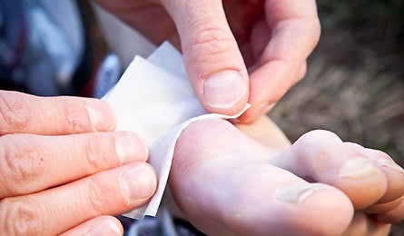Slideshow First Aid Blister 1 445x260 18782 slideshow first aid blister 1 445x260