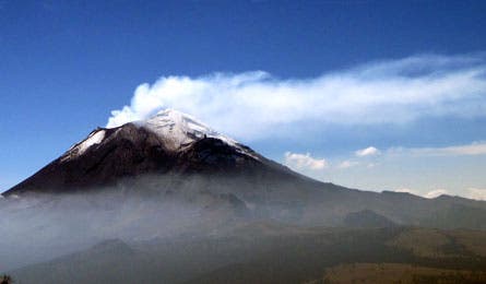 1.Mexico Volcano Erik Weihenmayer.jpg 23923 Iztaccihuatl Volcano Mexico