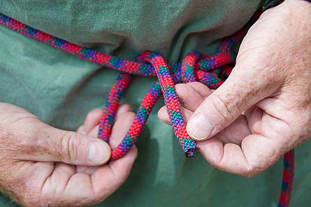 Knot Slideshow Half Hitch 2 445x296 24669 knot slideshow half hitch 2 445x296