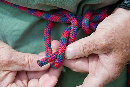 Knot Slideshow Half Hitch 3 445x296 24670 knot slideshow half hitch 3 445x296