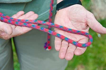 Knot Slideshow Overhand 1 445x296 24816 knot slideshow overhand 1 445x296