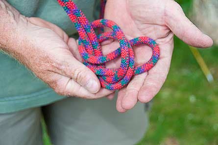 Knot Slideshow Overhand 3 445x296 24818 knot slideshow overhand 3 445x296