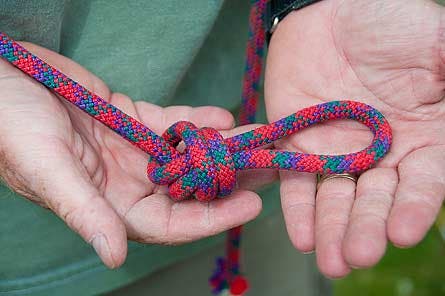 Knot Slideshow Overhand 4 445x296 24819 knot slideshow overhand 4 445x296