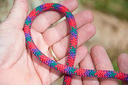 Knot Slideshow Clove Hitch 2-445x296 24999 knot slideshow clove hitch 2-445x296