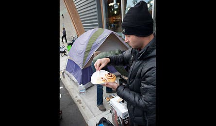 slideshow camp oven 7 445x260 