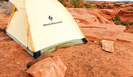 RiggingTentGuys5445x260.jpg 27854 pitch a tent