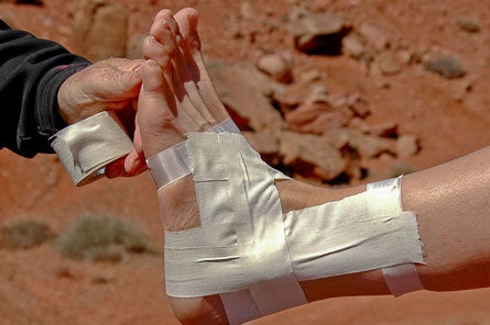 Ankle-Taping-4.jpg 29165 tape a sprained ankle
