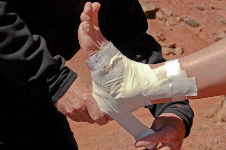 Ankle-Taping-7.jpg 29168 tape a sprained ankle