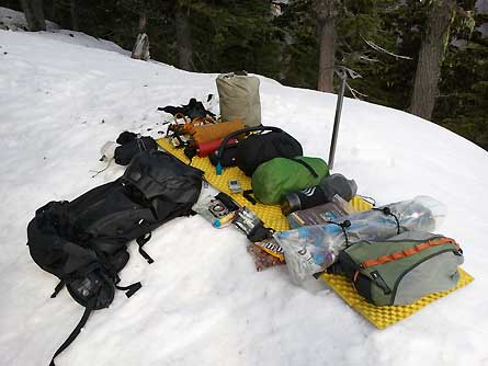 TNFZealodpacksnow445 30187 TNF Zealot 85 gear 445