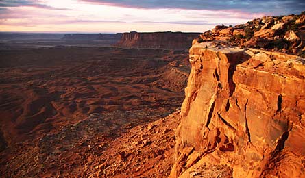 Desert 445x260 30549 Expect extremes in the desert. (Shane Thais Hillyard)