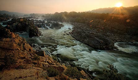 BP1111LOCAL SMansfield GreatFalls0857-445x260 31596 Potomac River outside Washington, D.C. (Scott Mansfield)