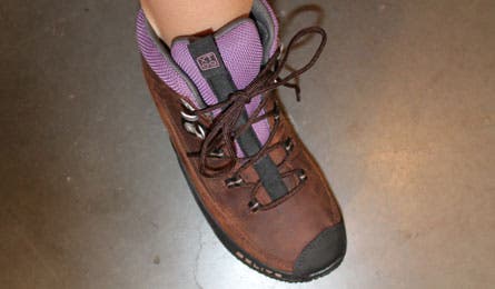 GoLite-boot 445x260 38124 GoLite XT89 Light/Fast Hiking Boots