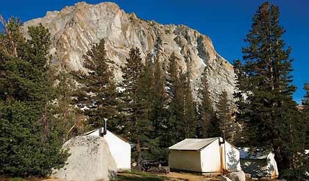 kegelförmiges zelt der indianer TentHome Outdoor Tipi Baumwolle Leinwand Pyramidenzelt für Erwachsene Camping Glamping Zelt für 2–3 Personen (Zelt alleine) plaza Color:Blau/Schwarz It's Feature Friday!🎉 We
