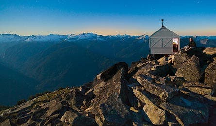 NOV12HUT_Welty_HiddenLake_COMPOSITE_445X260