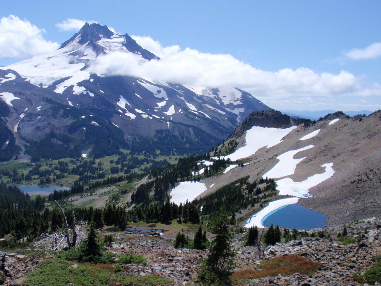 Alpine lake at Mt Jeff None