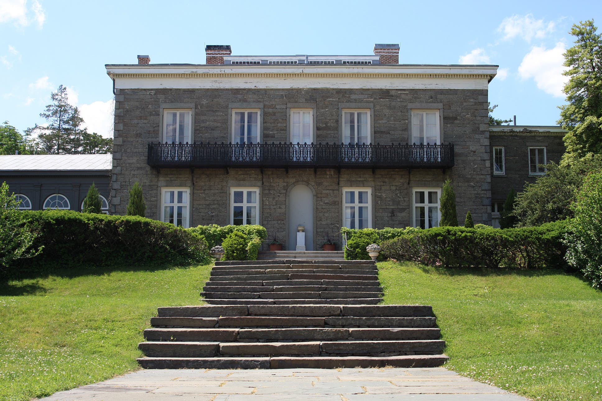 Bartow-Pell Mansion None