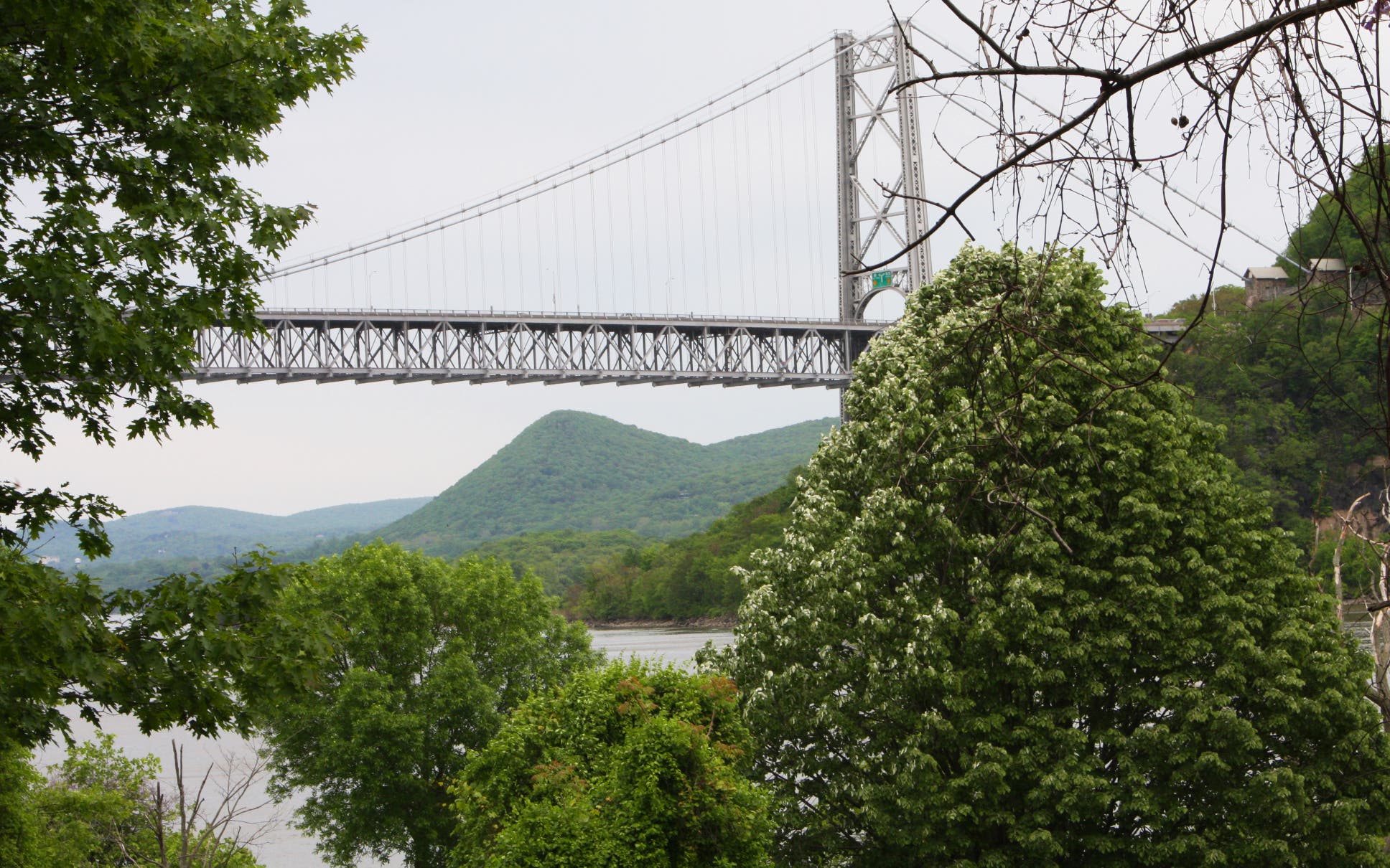 Bear Mountain Bridge from the descent to dock None