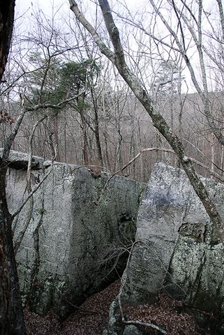 Boulders Below the Rim Boulders below the rim of the canyon.