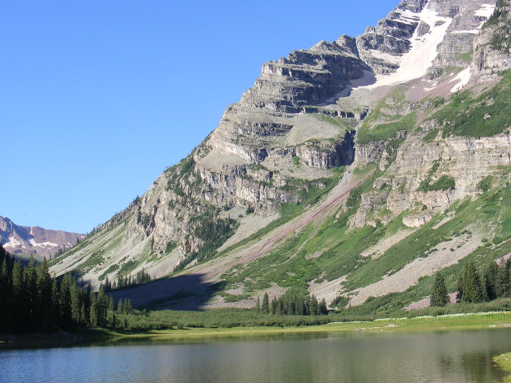 crater lake maroon bells None