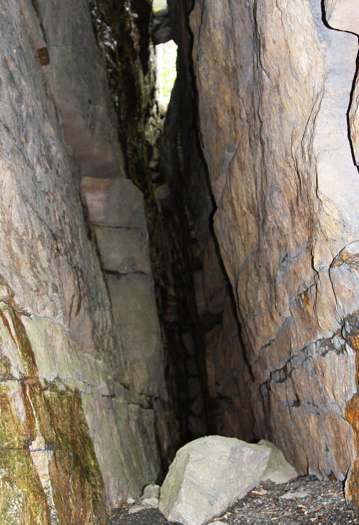 Crevice None