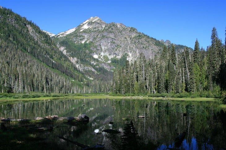 Hyas Lake None