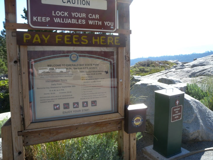 Kiosk None
