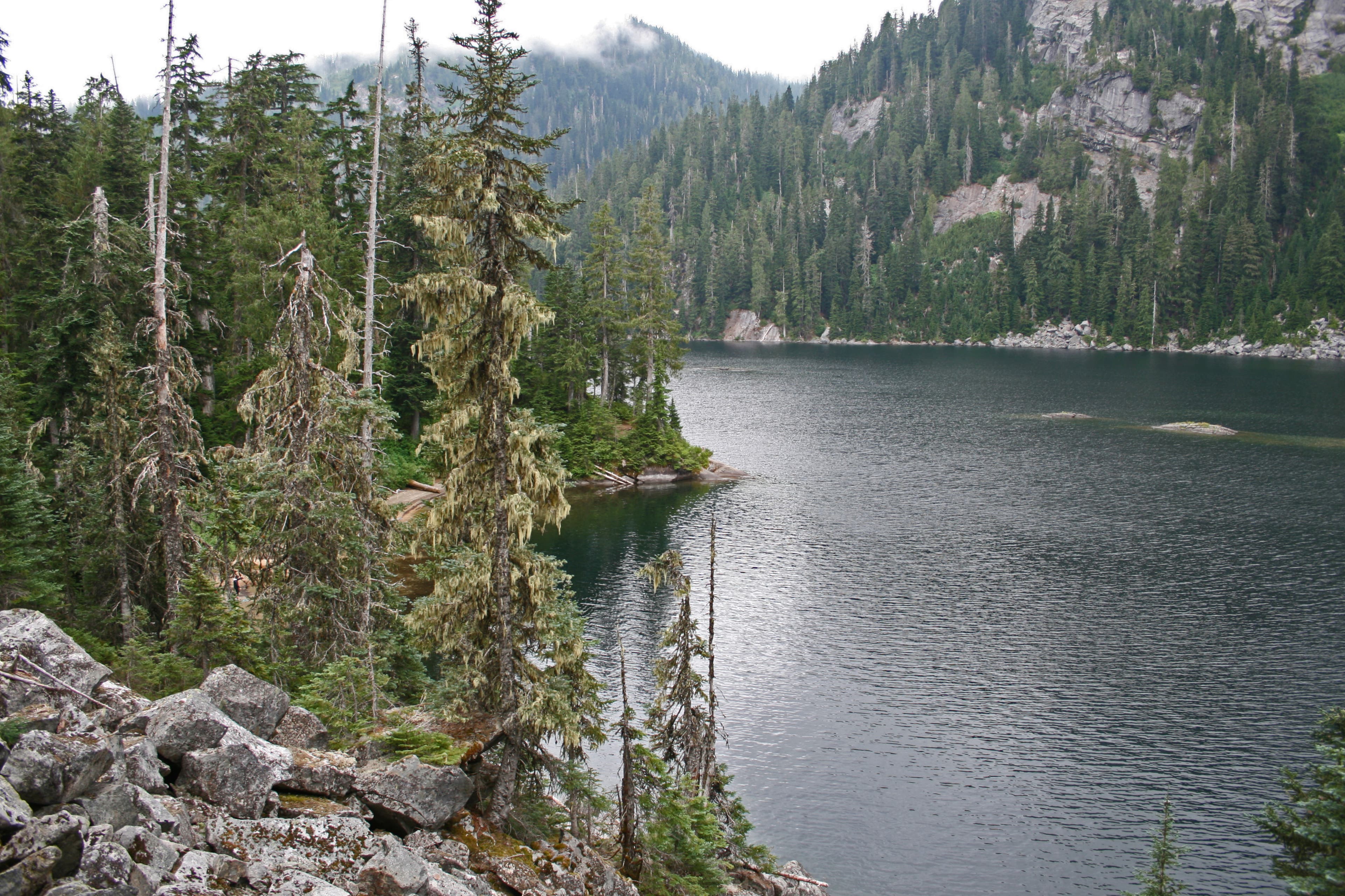 Lake Dorothy Beach None