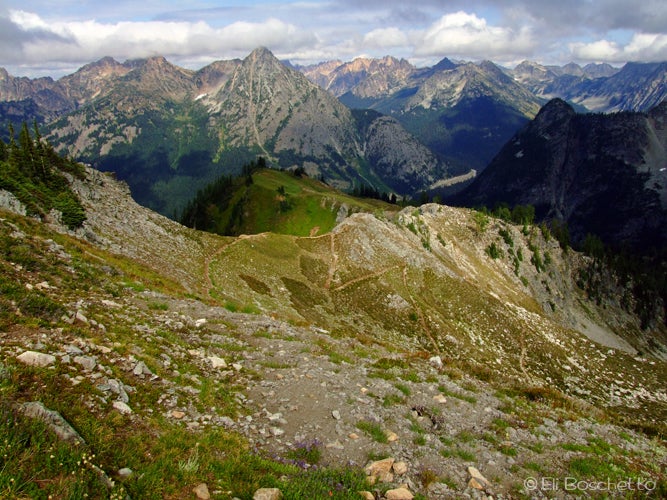 Winthrop, WA: Lake Ann, Heather Pass, Maple Pass, Rainy Lake Loop