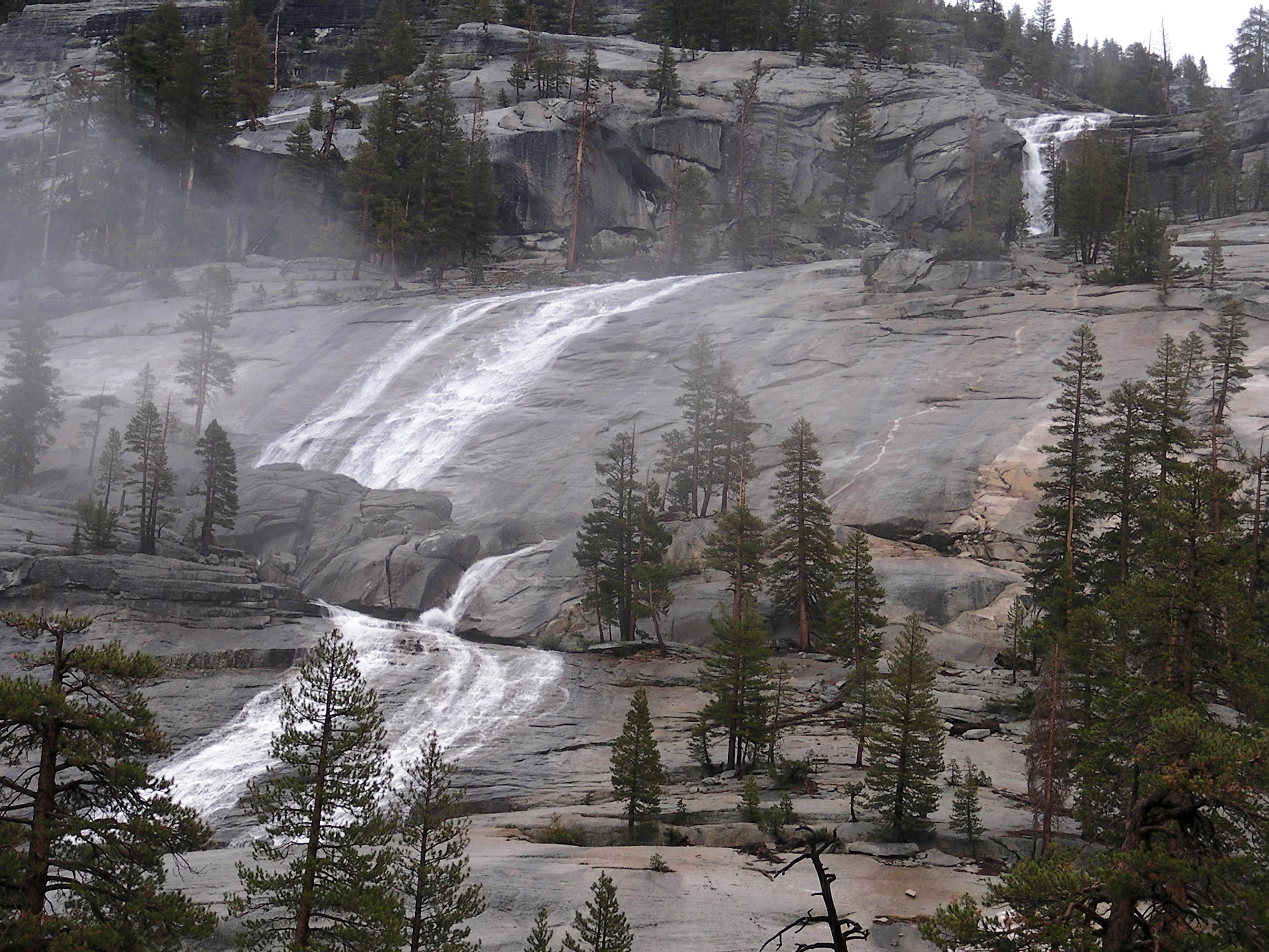 Merced Peak Fork: Waterfall None