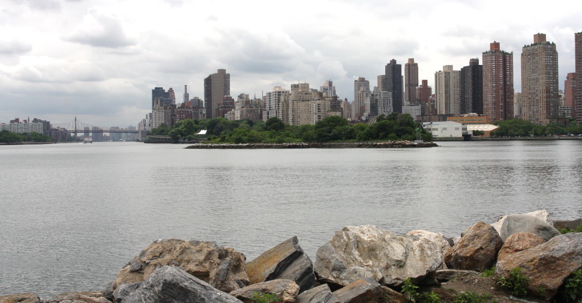 Mill Rock Park and the East River None