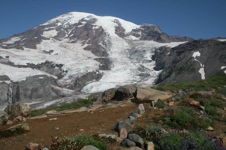 Misty Mountain ranges from Camp Muir Mt Rainier National P…