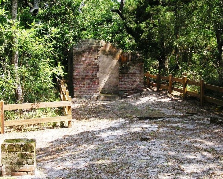 Oil House and watch tower None