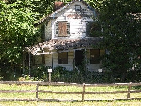 Pennyfield Lock House None