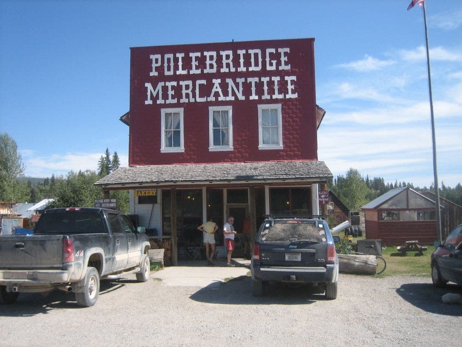 The Polebridge Mercantile serves excellent post-hike food and beverages.