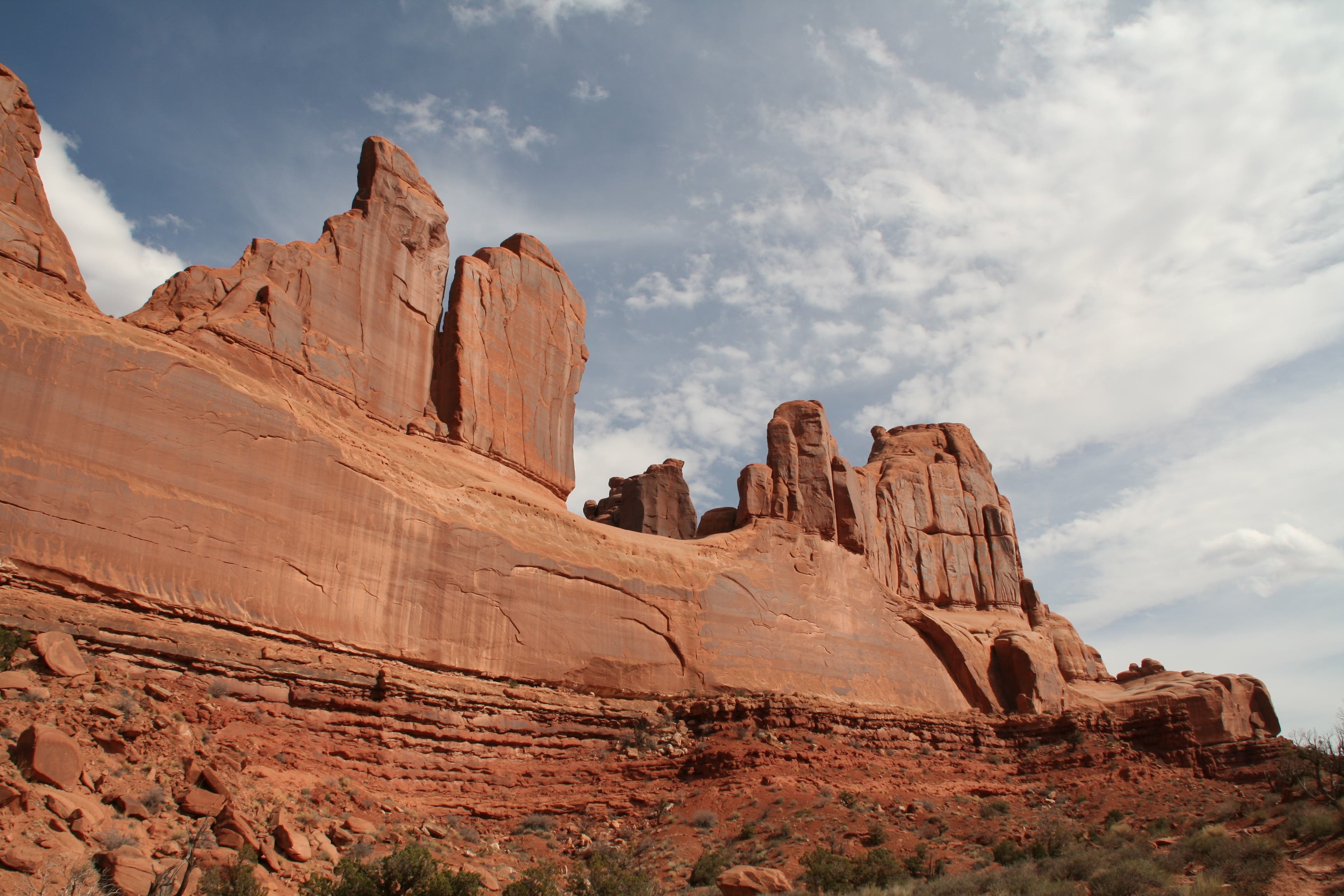 Sandstone Walls None