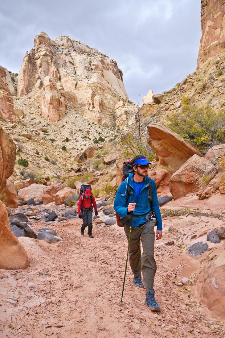 Capitol Reef National Park: Chimney Rock Canyon to Pleasant Creek