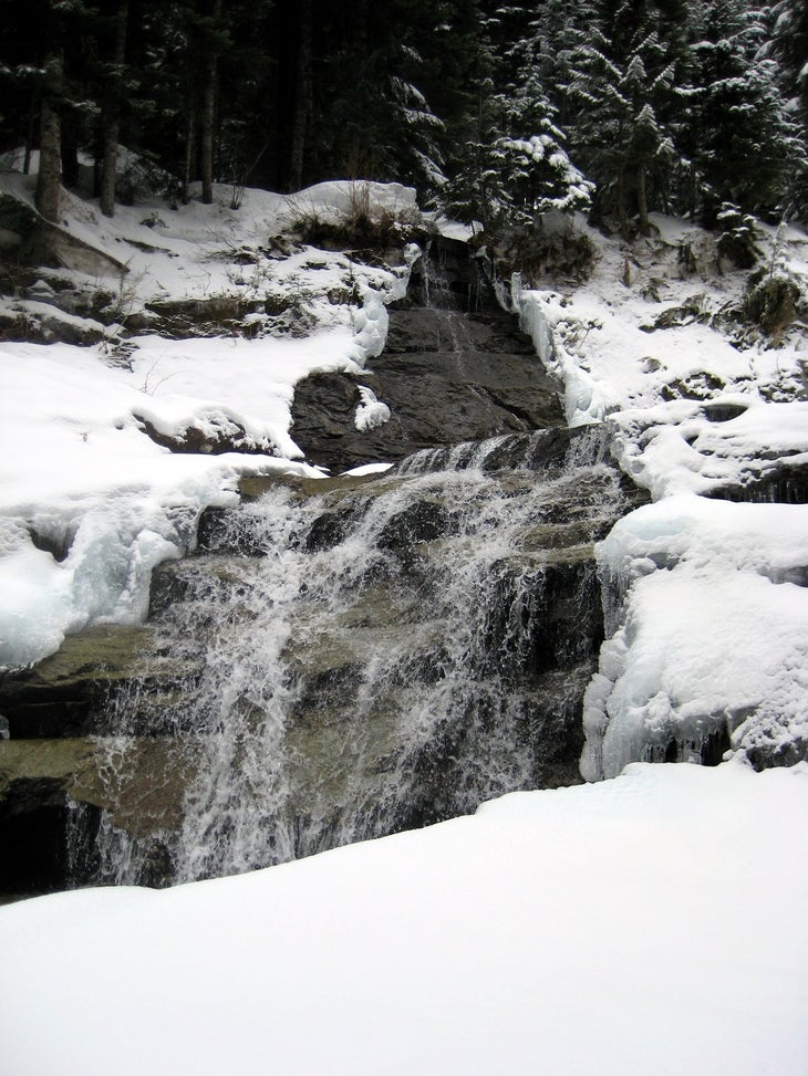 Small Cascade None