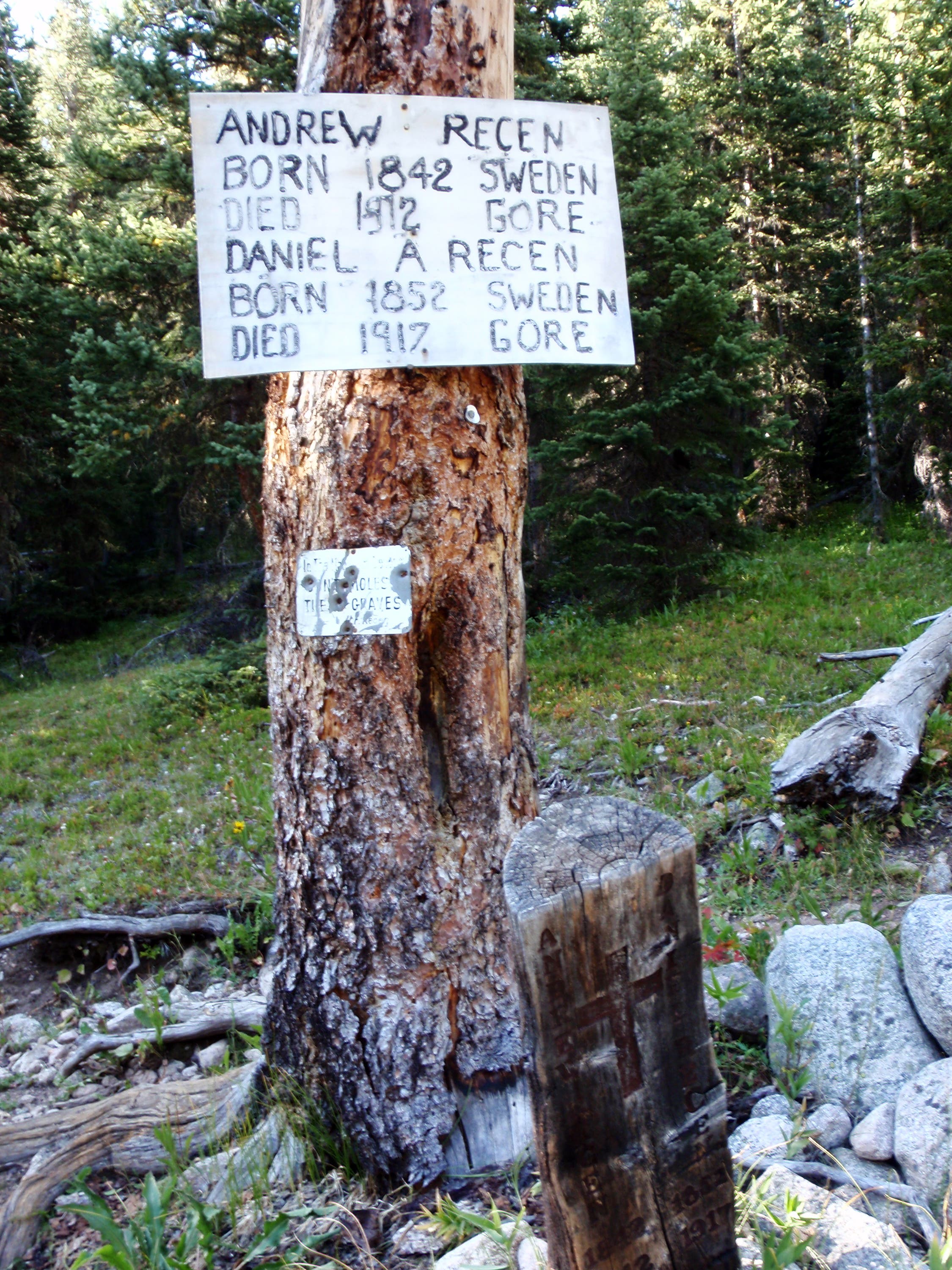 The Recen Graves None