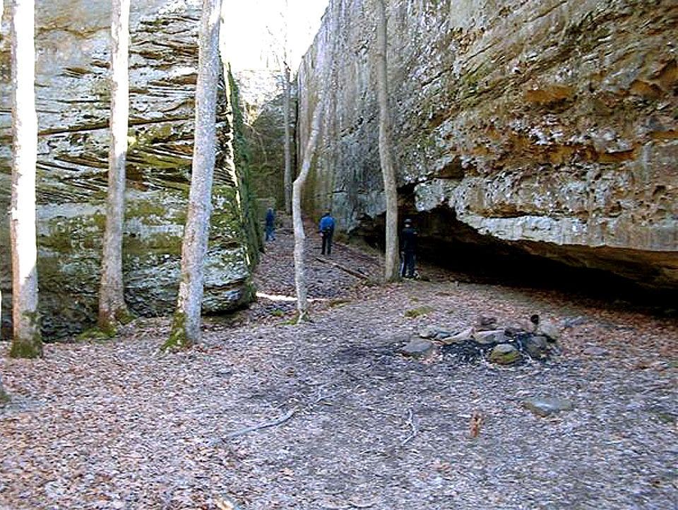 Trail to Panther Den None