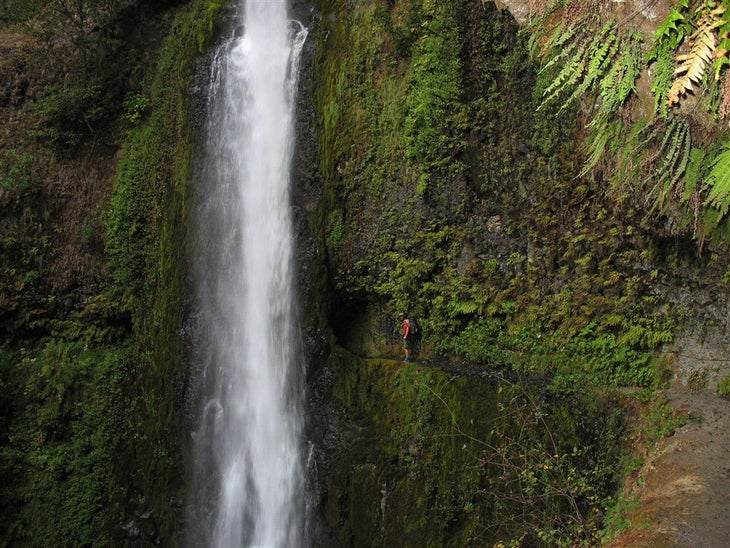 Tunnel Falls None