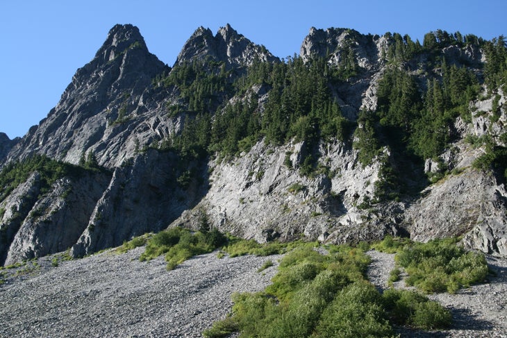 Unnamed Peaks None
