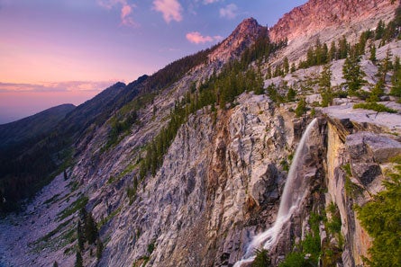 Contest BrianRueb Grizzly-Falls 445 28918 contest_BrianRueb_Grizzly-Falls_445