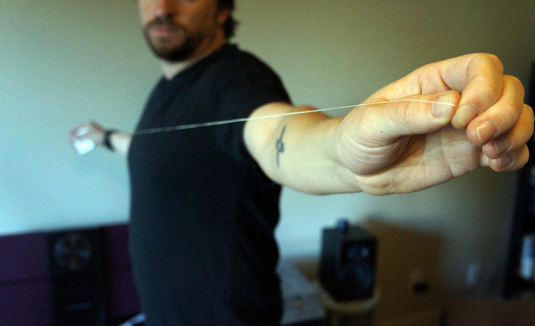 Soda Can Survival: Step 1 Measure out several arm lengths of floss or line — a minimum of 12 feet or so (depending on the size of your fishing pond).