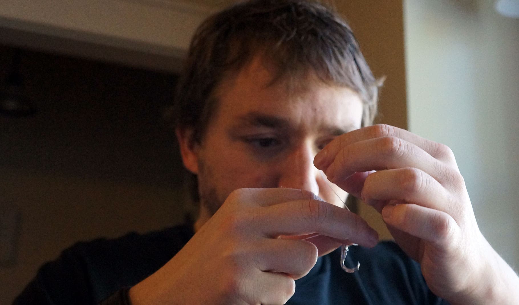 Soda Can Survival: Step 6 Tie your improvised hook to the end of your line.