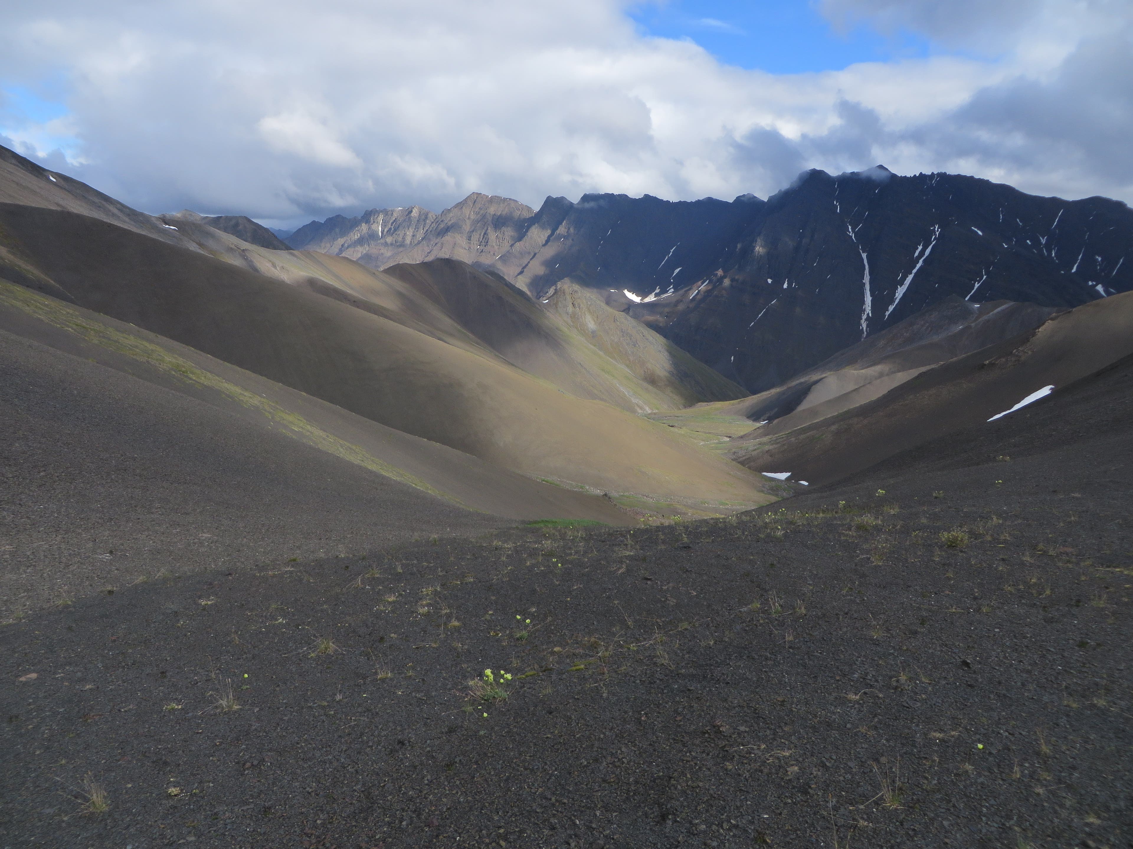 Looking east across the border of Alaska and Yukon.