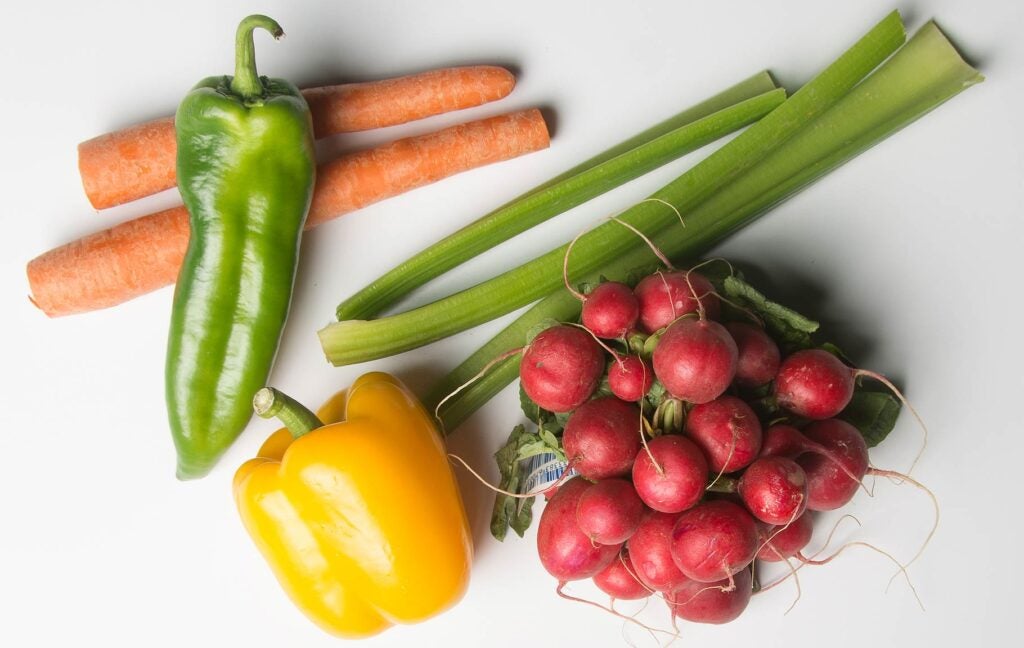 NextImg:Think You Can't Pack Fresh Vegetables on the Trail? Think Again.
